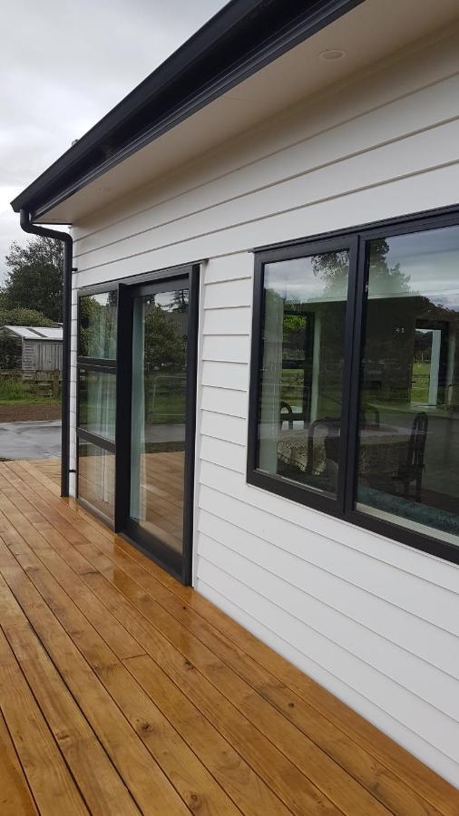 Aberdeen Cottage With Hobbit House Sleep-Out Tamahere Ngoại thất bức ảnh